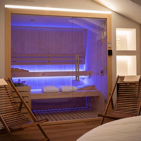 Hotel Villa I Pini マーロ エクステリア 写真