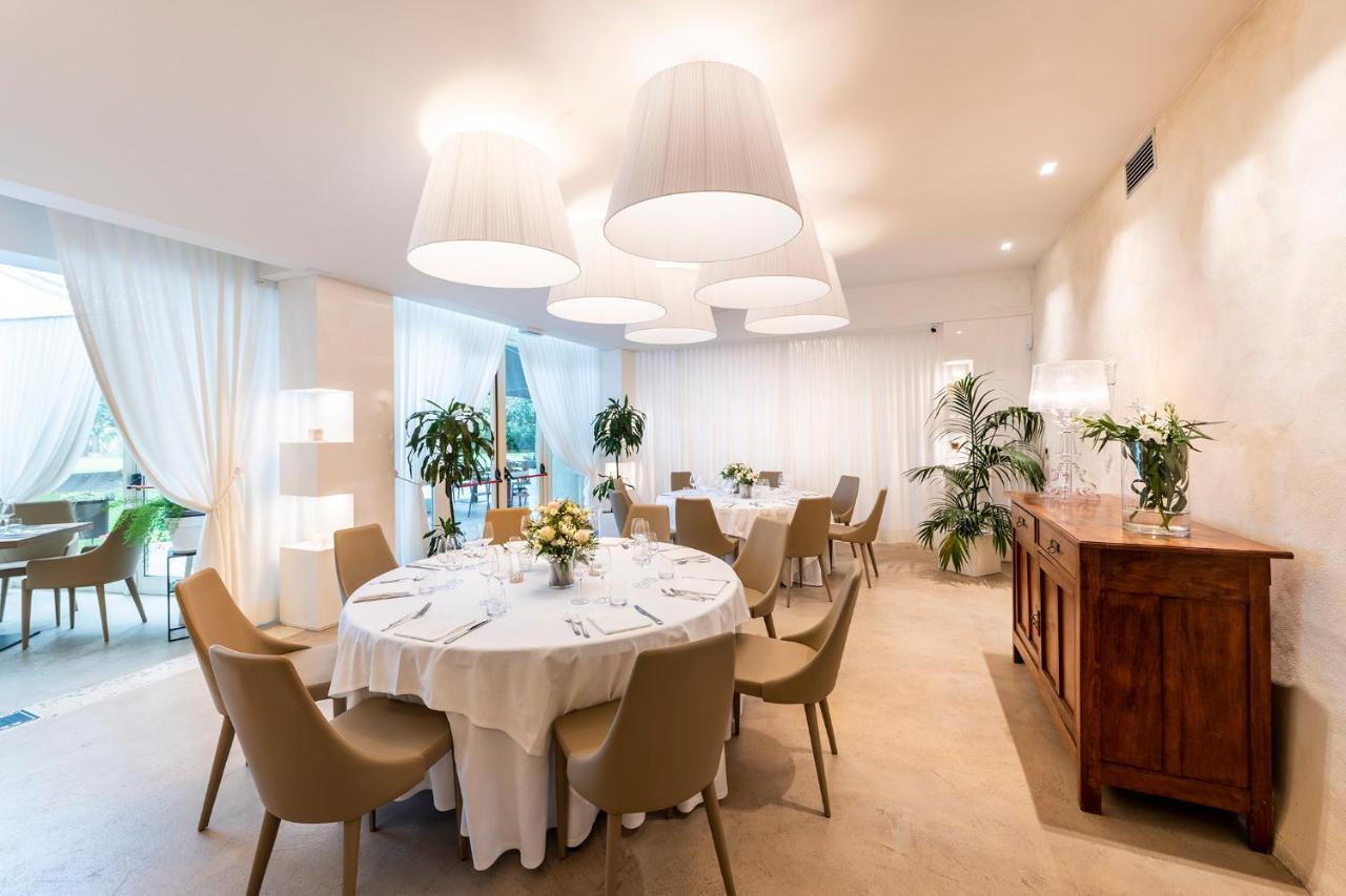 Hotel Villa I Pini マーロ エクステリア 写真